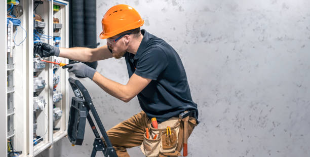 Best Commercial Electrician Services  in Woodinville, WA